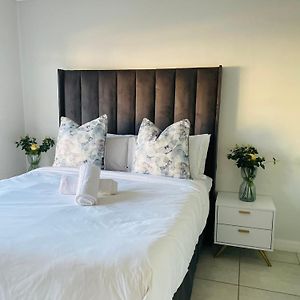 Budget King Room